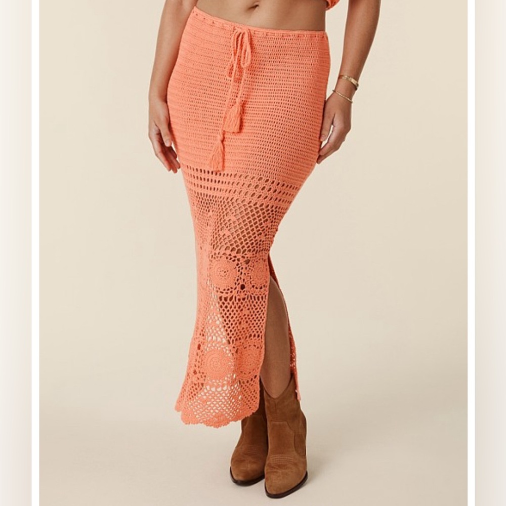 BNWOT Spell Let The Sunshine Crochet Set in Peach 🍑🌞 - Picture 3 of 12